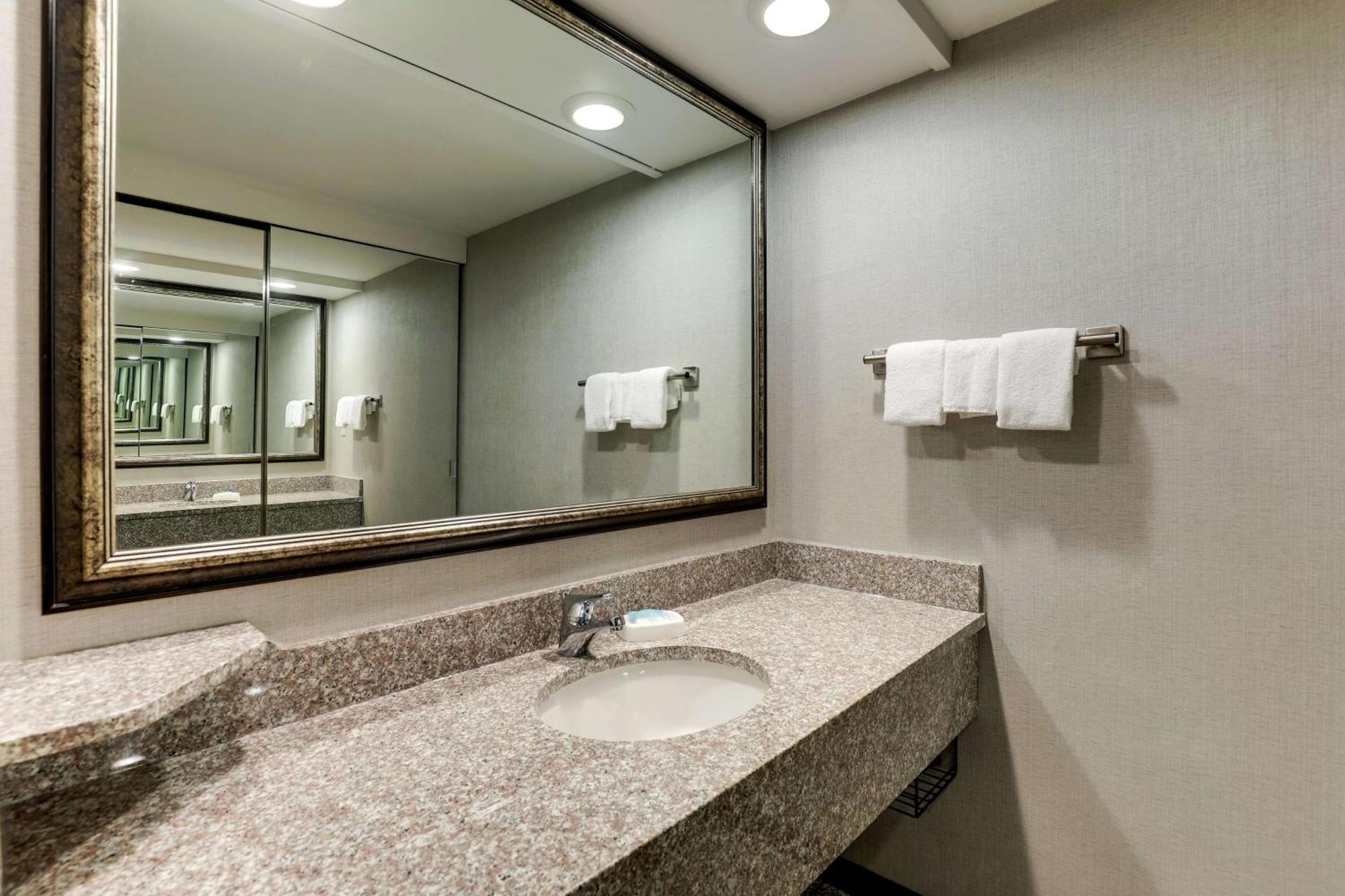 Drury Inn & Suites Columbus Дъблин Екстериор снимка